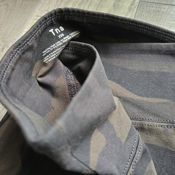 TNA Leggings - Picture 3 of 12